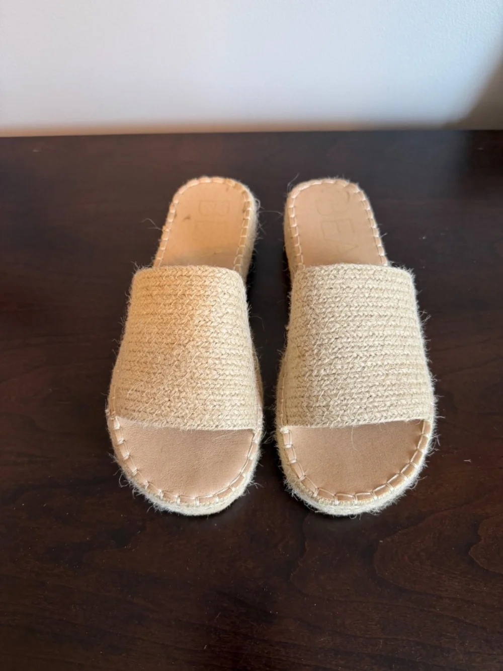 Beach jute wedge slides